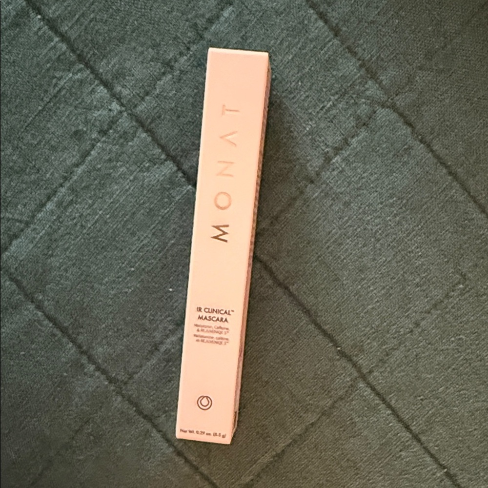 Monat IR Clinical-Black Mascara - Picture 2 of 3